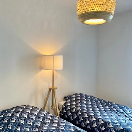 La Coquille: Bright, Cozy, 3 Min From Parc Expo Apartment Poitiers