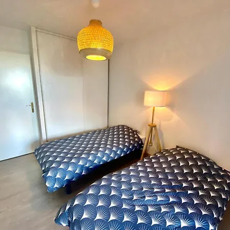 La Coquille: Bright, Cozy, 3 Min From Parc Expo Poitiers
