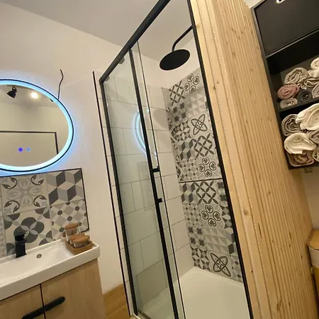 Apartment La Coquille: Bright, Cozy, 3 Min From Parc Expo *