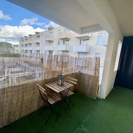 La Coquille: Bright, Cozy, 3 Min From Parc Expo Apartment *