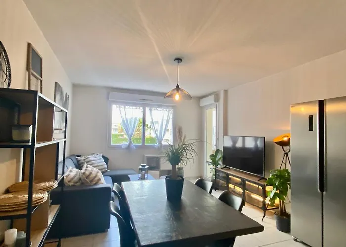 Appartement La Coquille: Bright, Cozy, 3 Min From Parc Expo