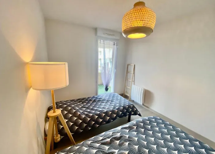 Apartment La Coquille: Bright, Cozy, 3 Min From Parc Expo Poitiers