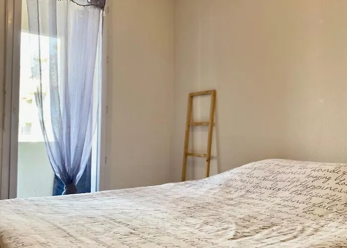 La Coquille: Bright, Cozy, 3 Min From Parc Expo *