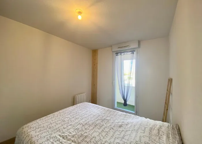 Appartement La Coquille: Bright, Cozy, 3 Min From Parc Expo Poitiers