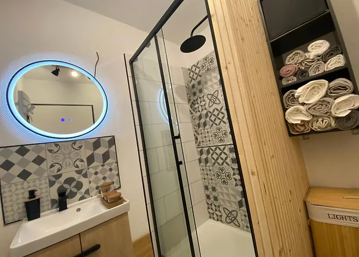 Appartement La Coquille: Bright, Cozy, 3 Min From Parc Expo *